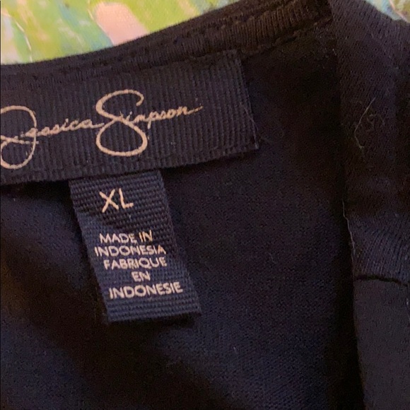 Top - Picture 2 of 3